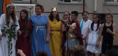 Francesca, Julia, Sofia, Sophie, Margherita, Andrea, Valeria, Alice, Aurora
